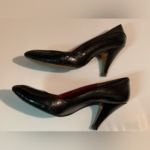 TLC Vintage leather 3” heels - Picture 3 of 13